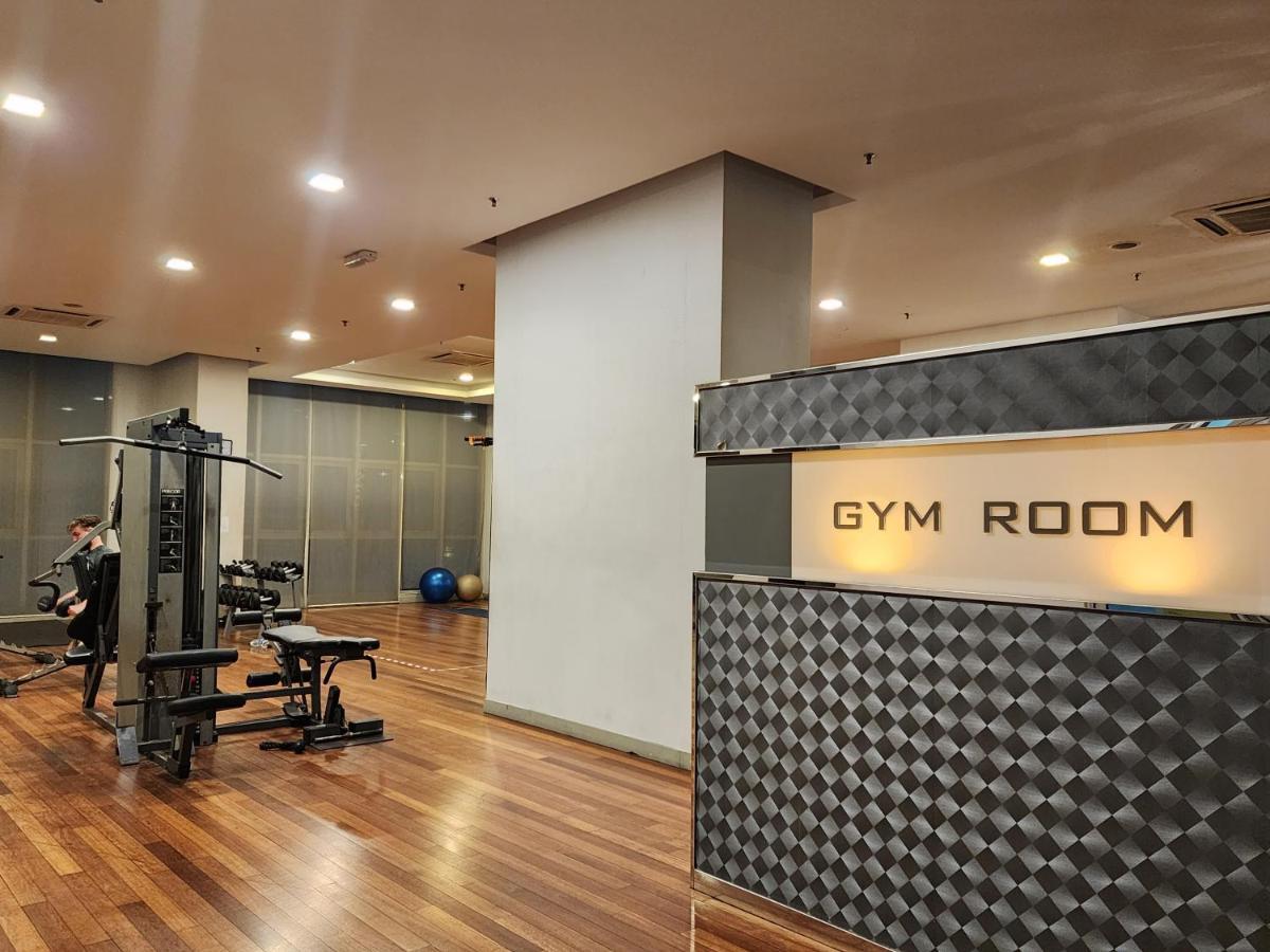 Regalia Suites Kuala Lumpur Klcc מראה חיצוני תמונה